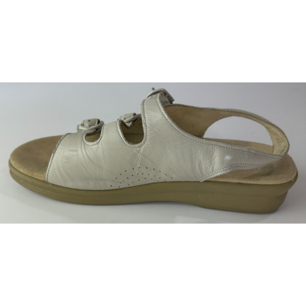 SAS Slingback Triple Buckle Leather Sandals Tripad Comfort Flats Beige Size 9M 9 - Picture 11 of 15